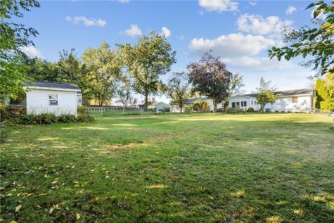 225 31st Street NW Cedar Rapids IA 52405