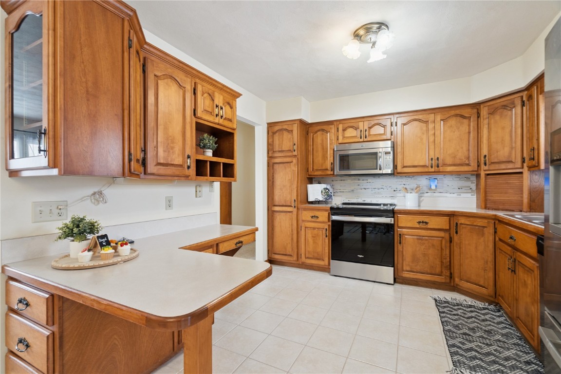 225 31st Street NW Cedar Rapids IA 52405