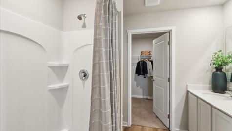 2790 Cecelia Drive Hiawatha IA 52233