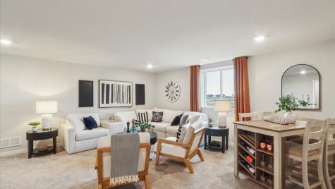 2790 Cecelia Drive Hiawatha IA 52233