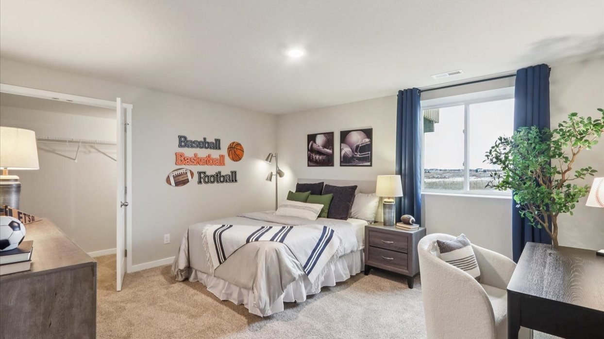 2790 Cecelia Drive Hiawatha IA 52233