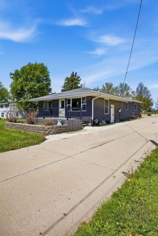 2630 Union Drive SW Cedar Rapids IA 52404