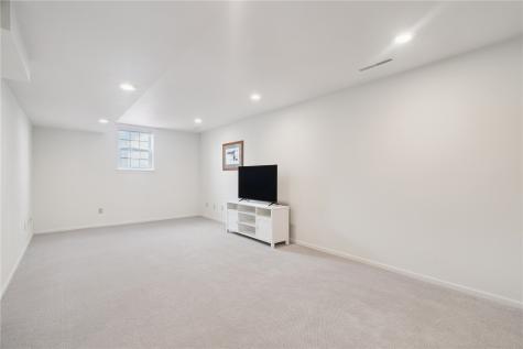 525 Southview Drive Central City IA 52214