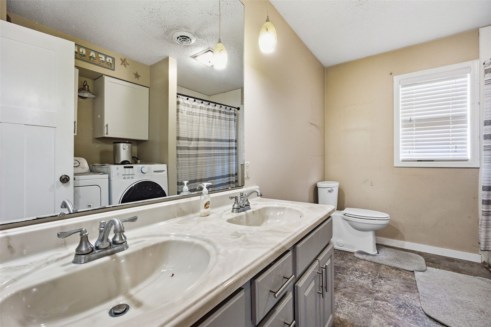 404 A Avenue Atkins IA 52206
