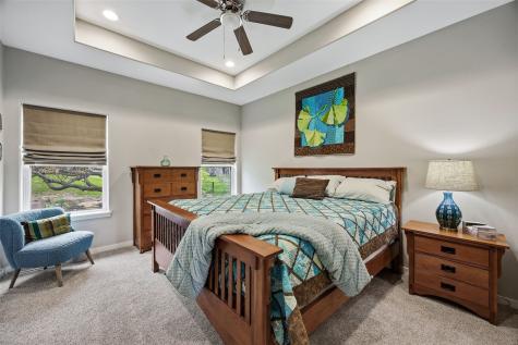 572 Fawn Avenue Tiffin IA 52340