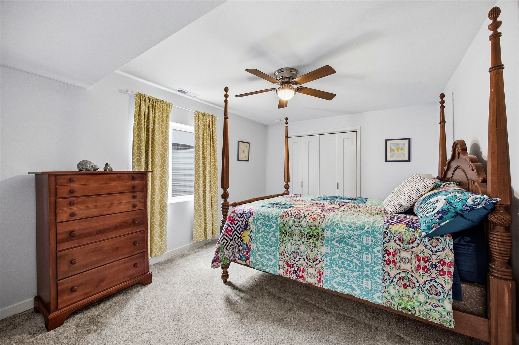 572 Fawn Avenue Tiffin IA 52340