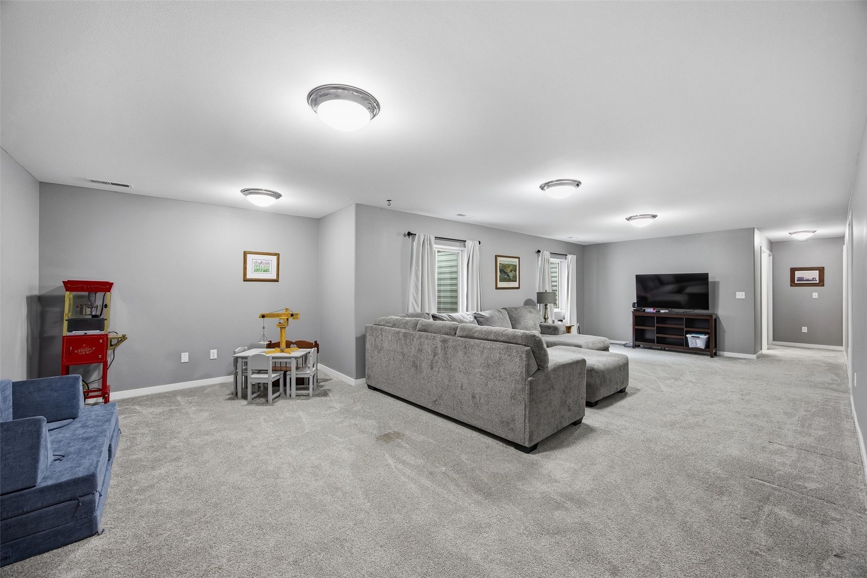 572 Fawn Avenue Tiffin IA 52340