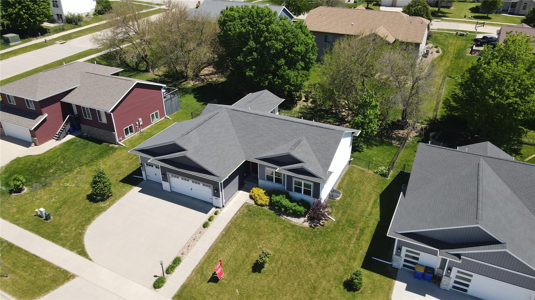 572 Fawn Avenue Tiffin IA 52340