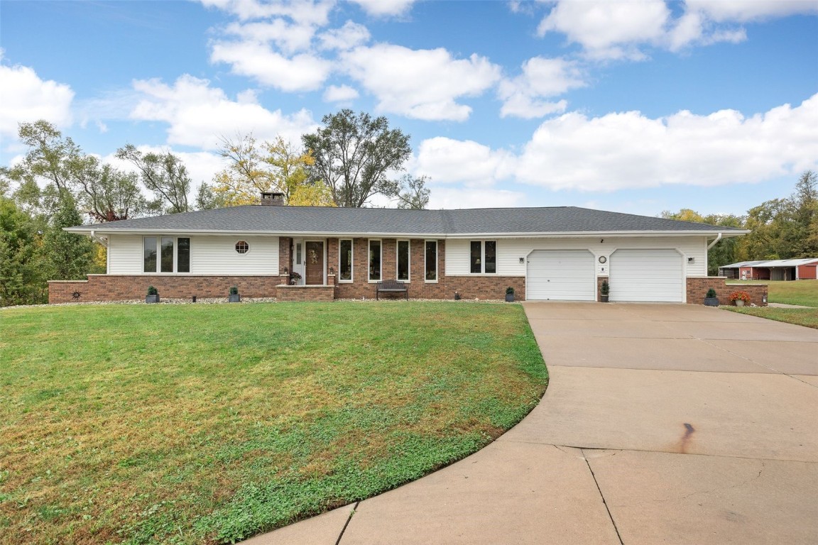 921 Rosedale Road SE Cedar Rapids IA 52403
