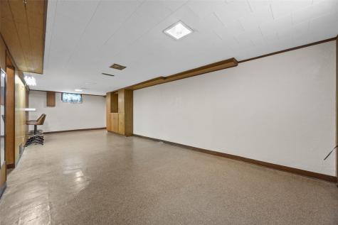 212 22nd Street NW Cedar Rapids IA 52405