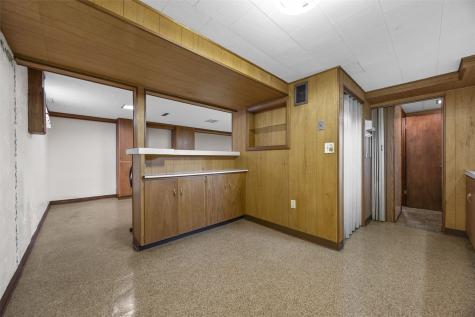 212 22nd Street NW Cedar Rapids IA 52405
