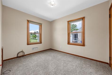 212 22nd Street NW Cedar Rapids IA 52405
