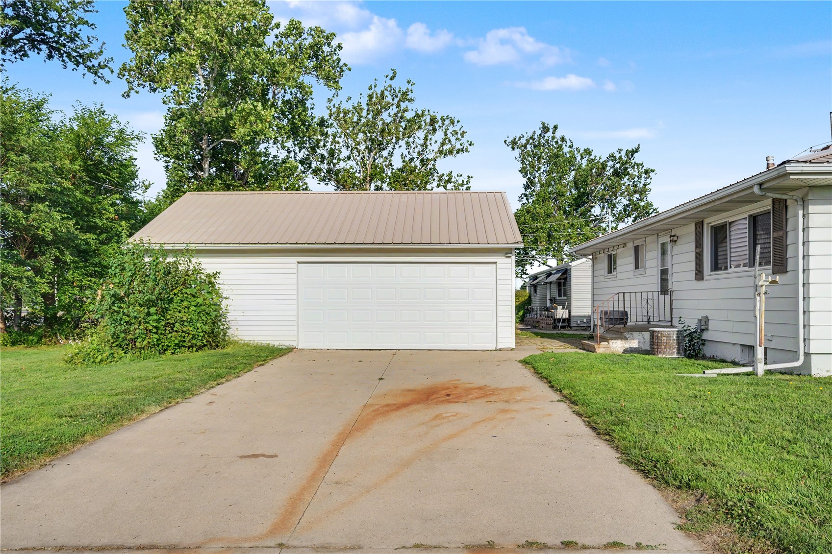421 Wilson Avenue Drive SW Cedar Rapids IA 52404
