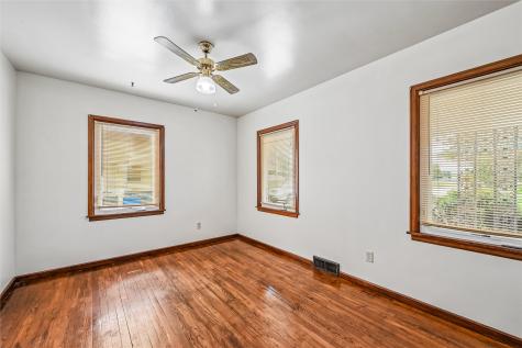 137 19th Avenue SW Cedar Rapids IA 52404