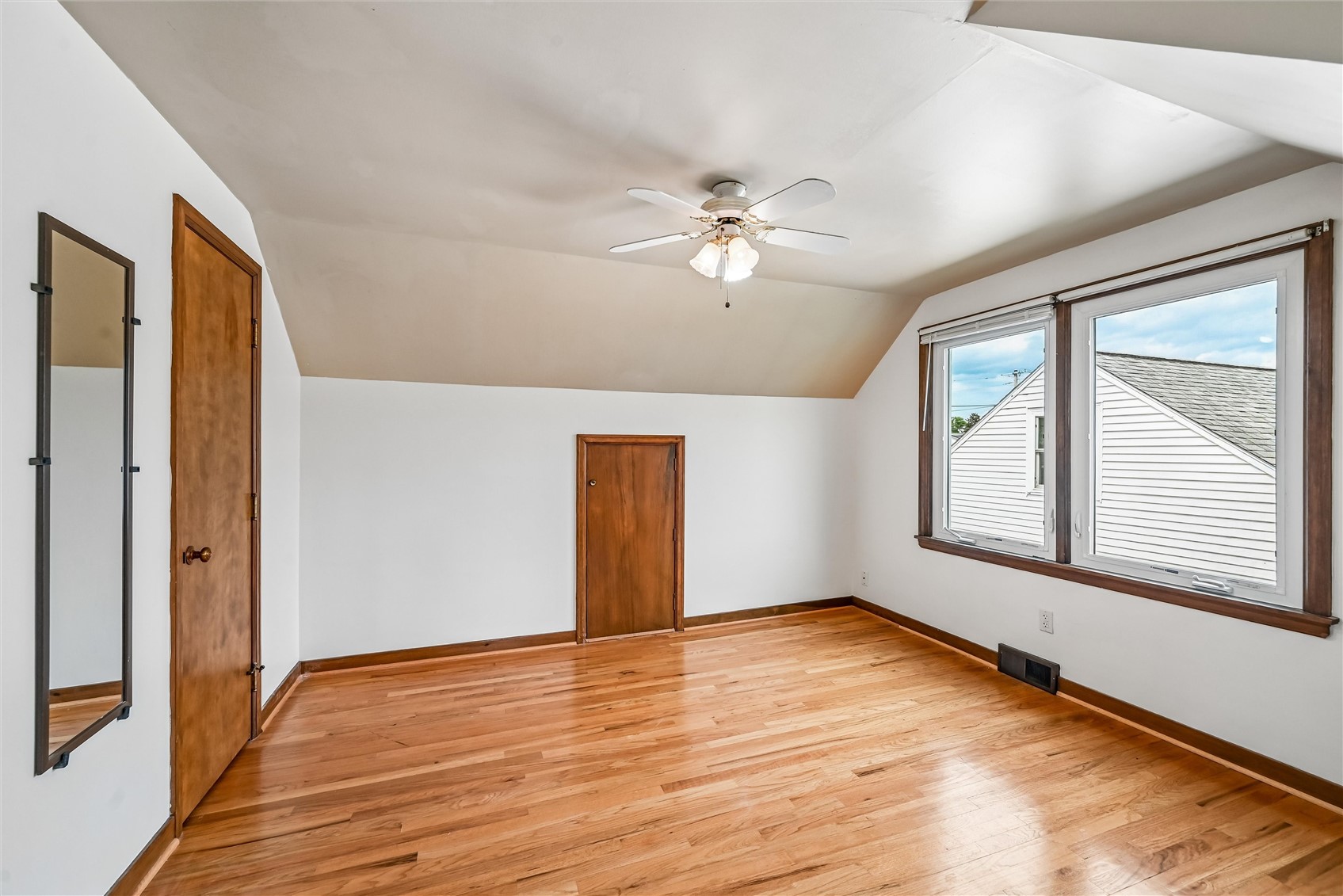 137 19th Avenue SW Cedar Rapids IA 52404