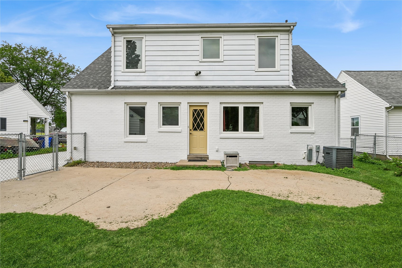 137 19th Avenue SW Cedar Rapids IA 52404