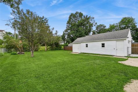 137 19th Avenue SW Cedar Rapids IA 52404