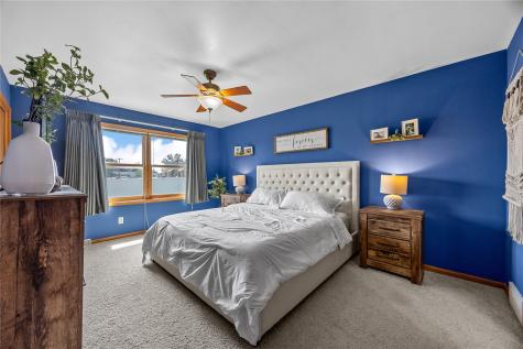 101 Bear Creek Palo IA 52324