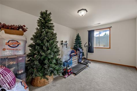 101 Bear Creek Palo IA 52324