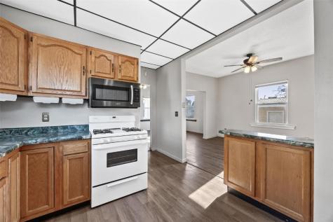 712 8th Street NW Cedar Rapids IA 52405