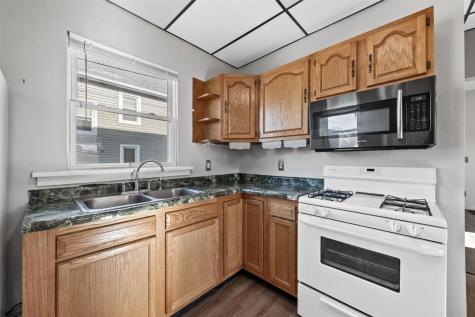 712 8th Street NW Cedar Rapids IA 52405