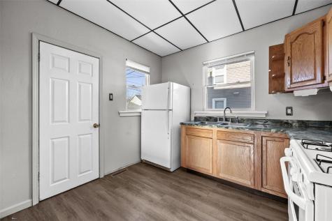 712 8th Street NW Cedar Rapids IA 52405