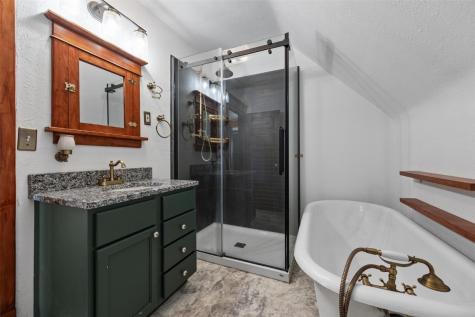 712 8th Street NW Cedar Rapids IA 52405