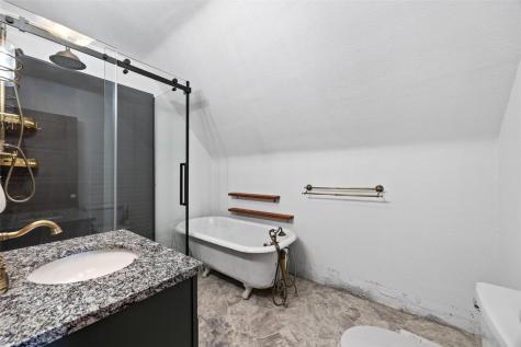 712 8th Street NW Cedar Rapids IA 52405