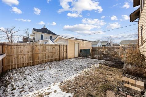 712 8th Street NW Cedar Rapids IA 52405