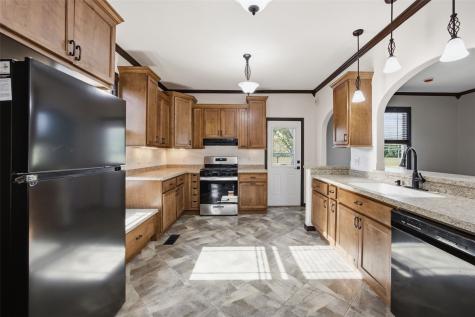 1842 Ellis Boulevard NW Cedar Rapids IA 52405