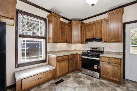 1842 Ellis Boulevard NW Cedar Rapids IA 52405