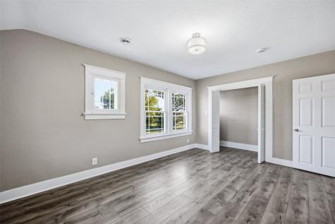 1842 Ellis Boulevard NW Cedar Rapids IA 52405