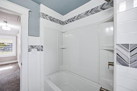 1842 Ellis Boulevard NW Cedar Rapids IA 52405