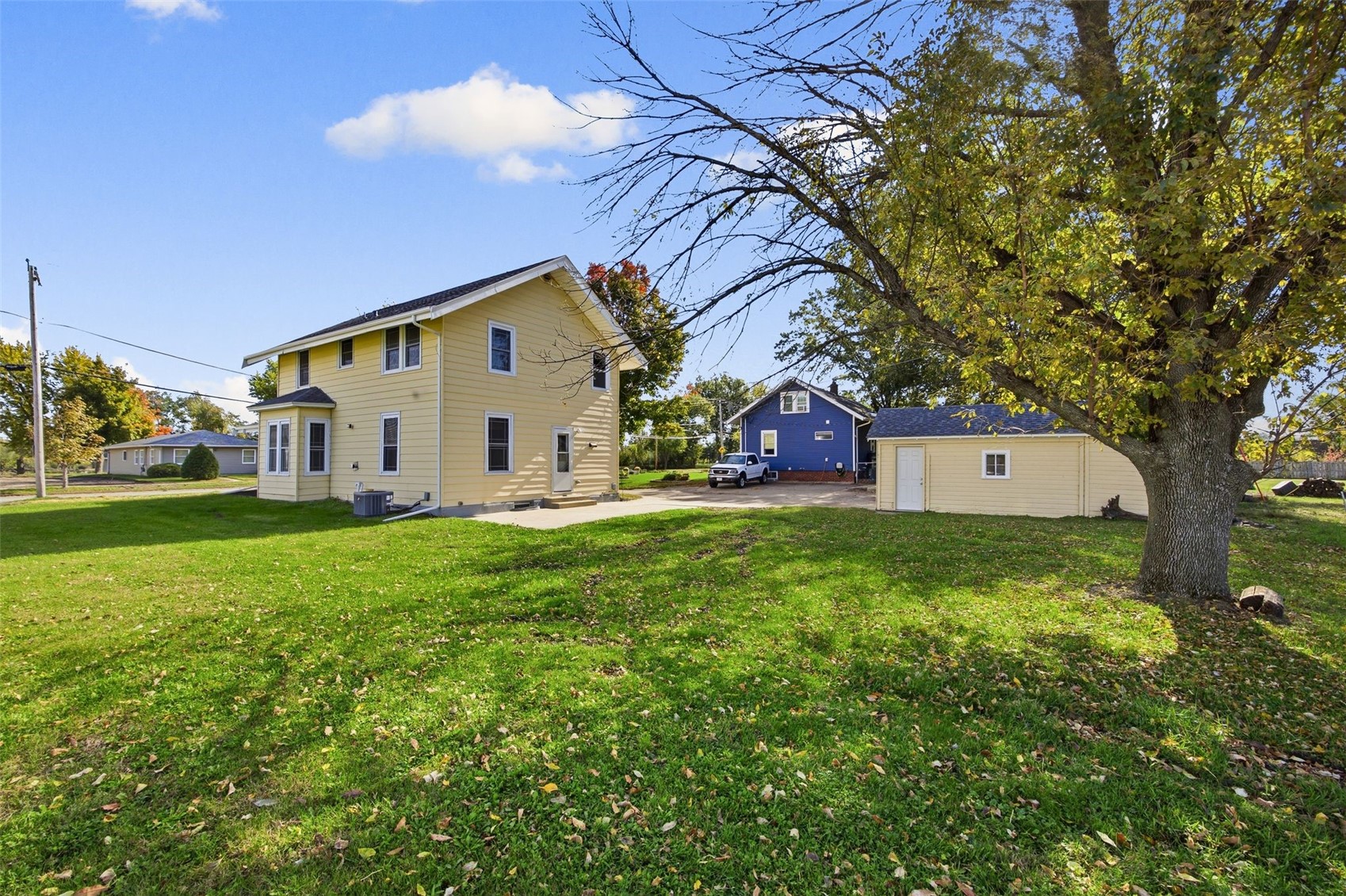 1842 Ellis Boulevard NW Cedar Rapids IA 52405