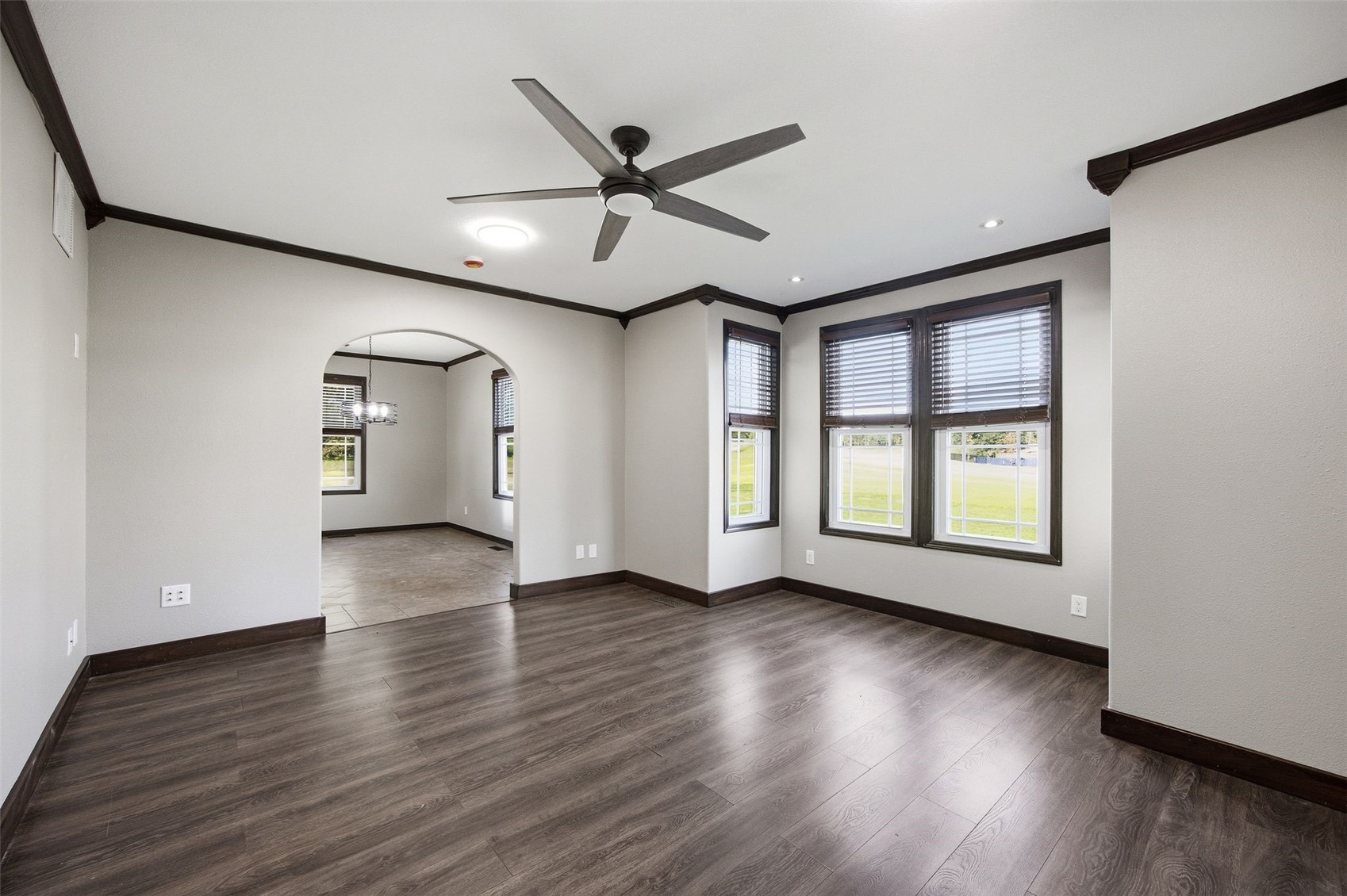 1842 Ellis Boulevard NW Cedar Rapids IA 52405