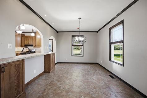 1842 Ellis Boulevard NW Cedar Rapids IA 52405