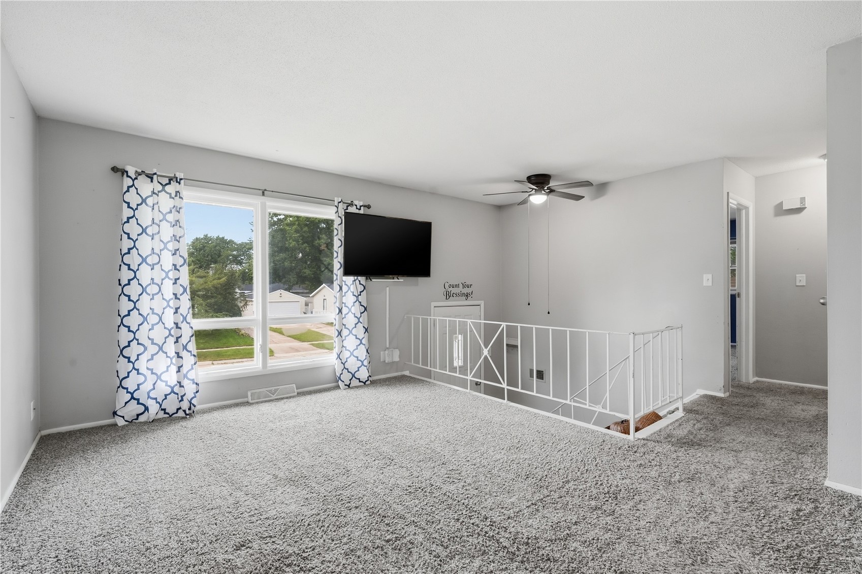 211 Fleetwood SW Cedar Rapids IA 52404