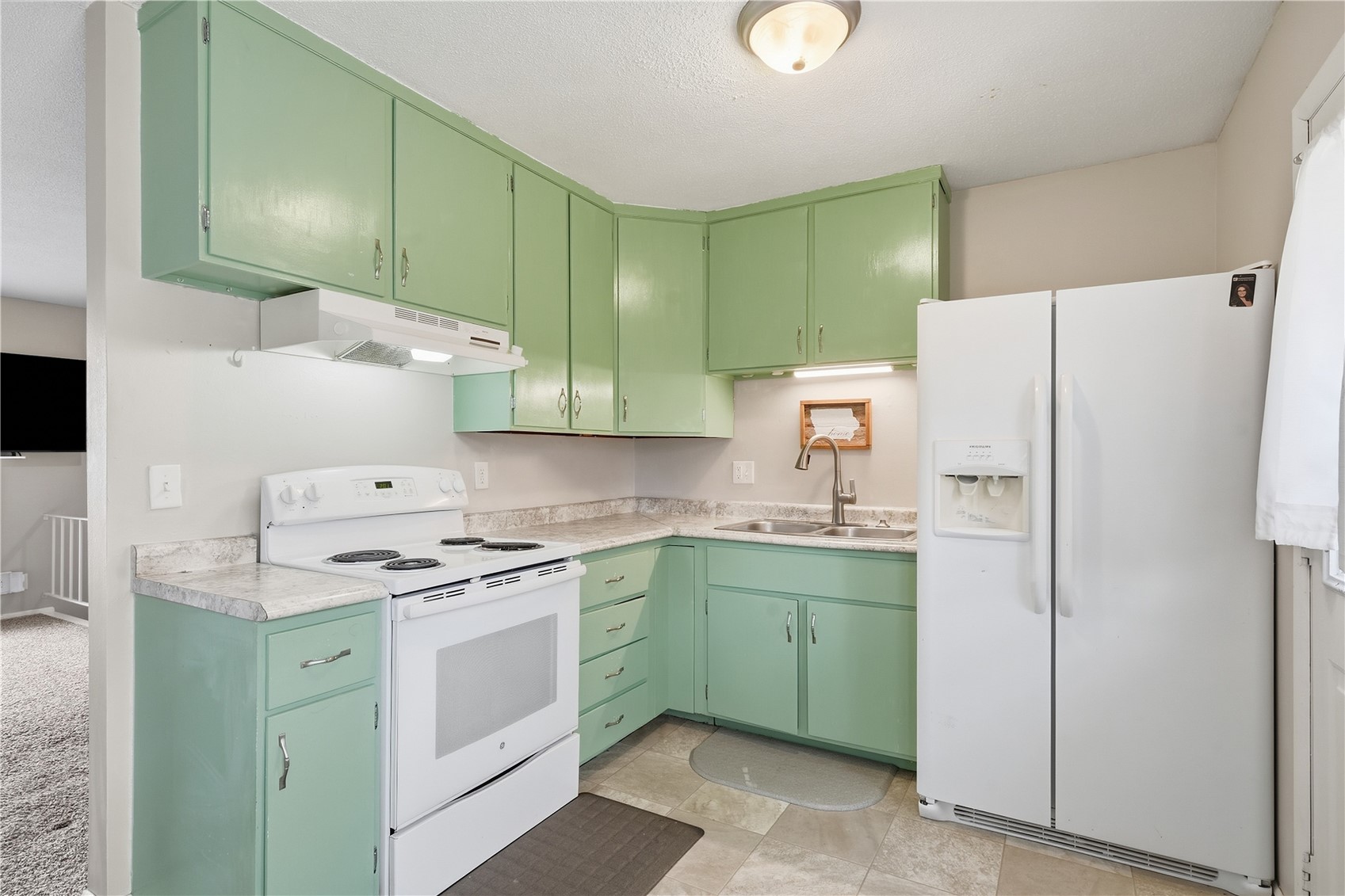 211 Fleetwood SW Cedar Rapids IA 52404