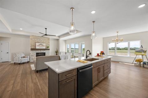 3007 Prairielight Court Hiawatha IA 52233