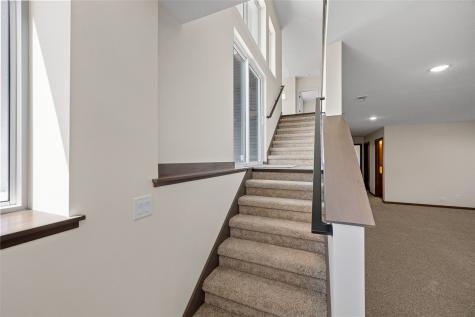 3007 Prairielight Court Hiawatha IA 52233
