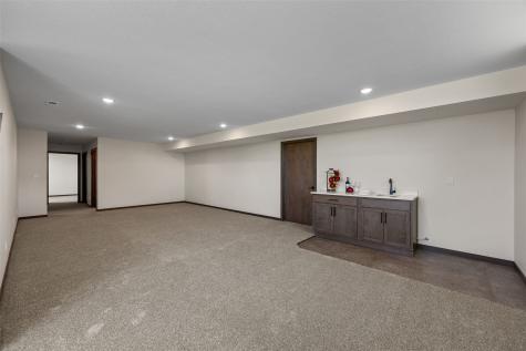 3007 Prairielight Court Hiawatha IA 52233