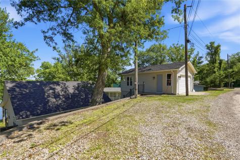 111 Cottage Lane Montezuma IA 50171