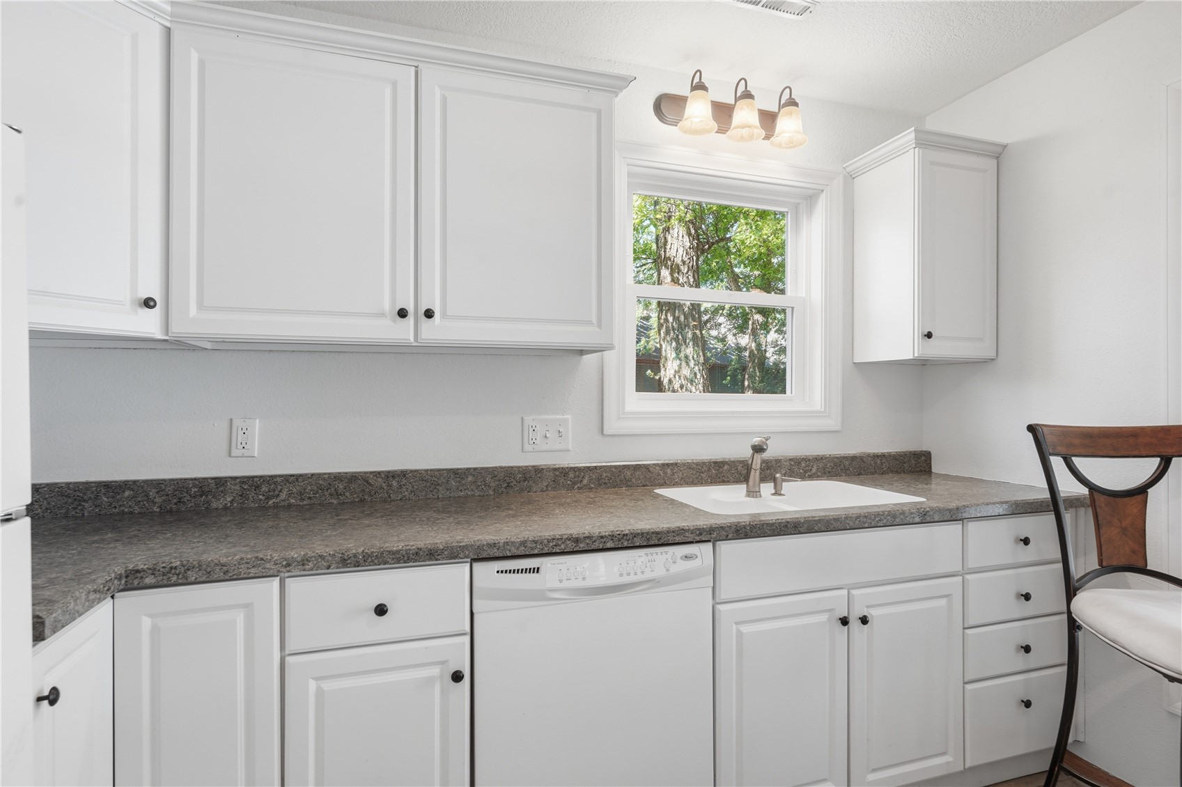 111 Cottage Lane Montezuma IA 50171