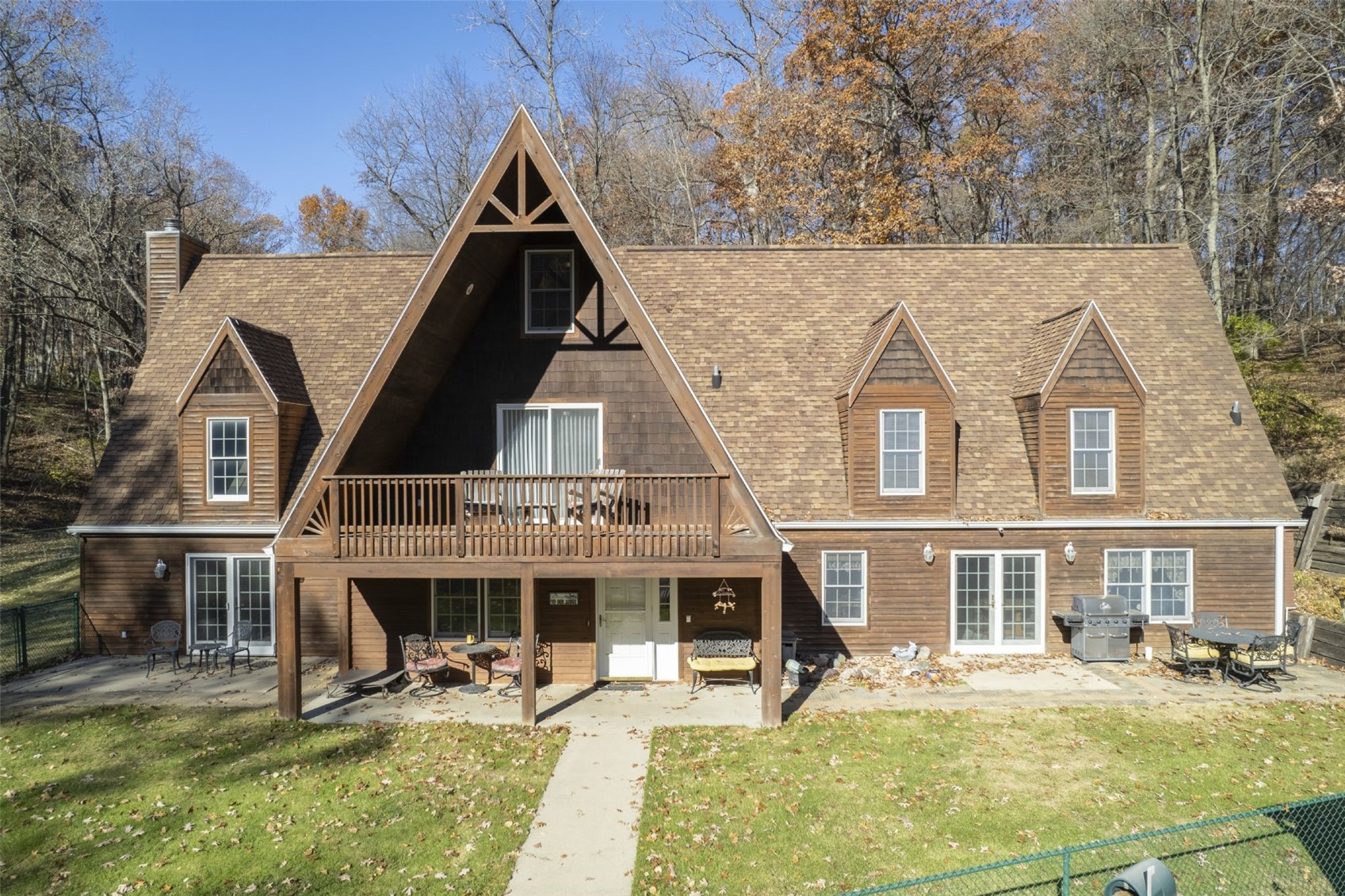 3098 Sandy Beach Road NE Solon IA 52333