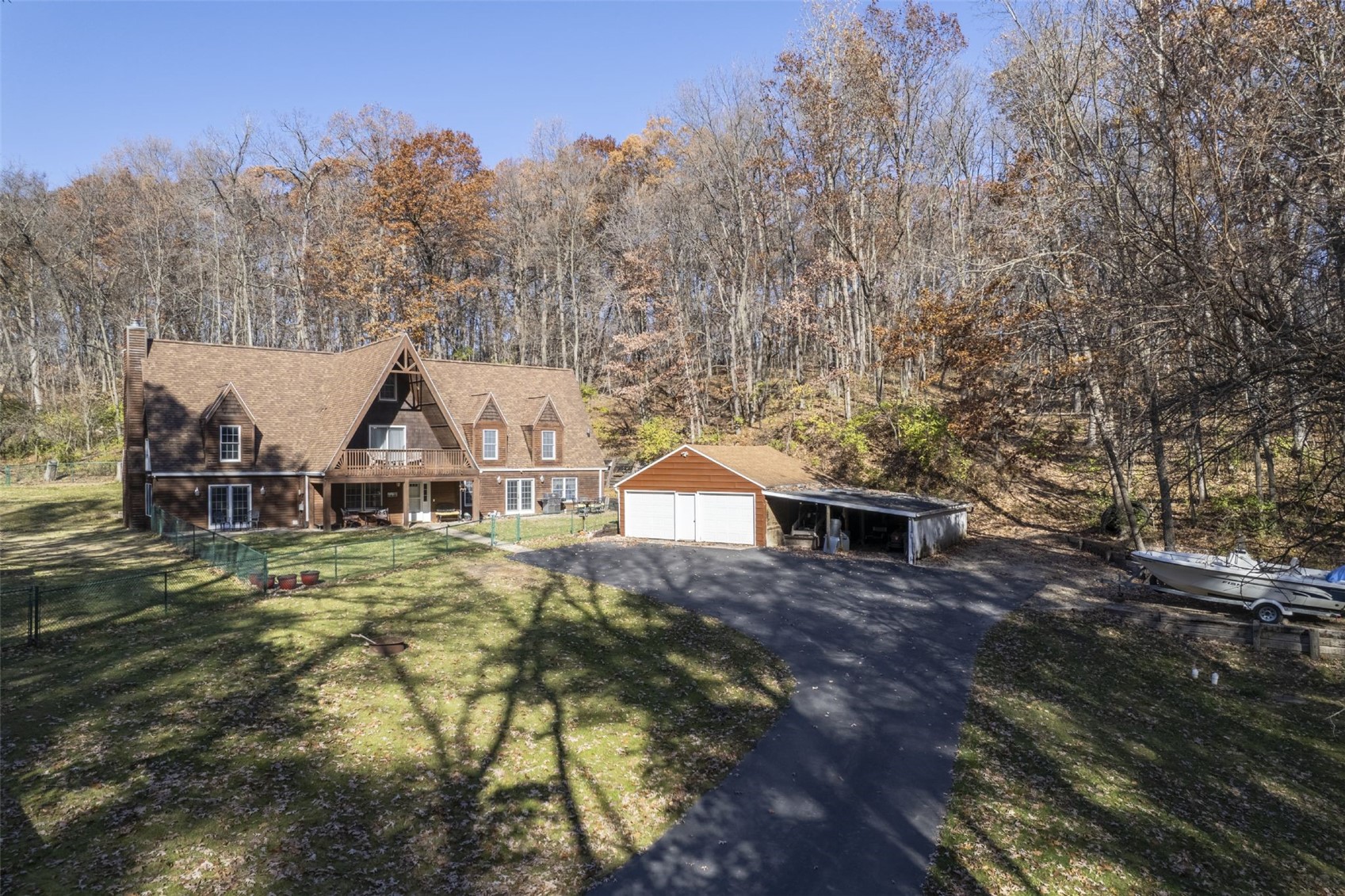 3098 Sandy Beach Road NE Solon IA 52333