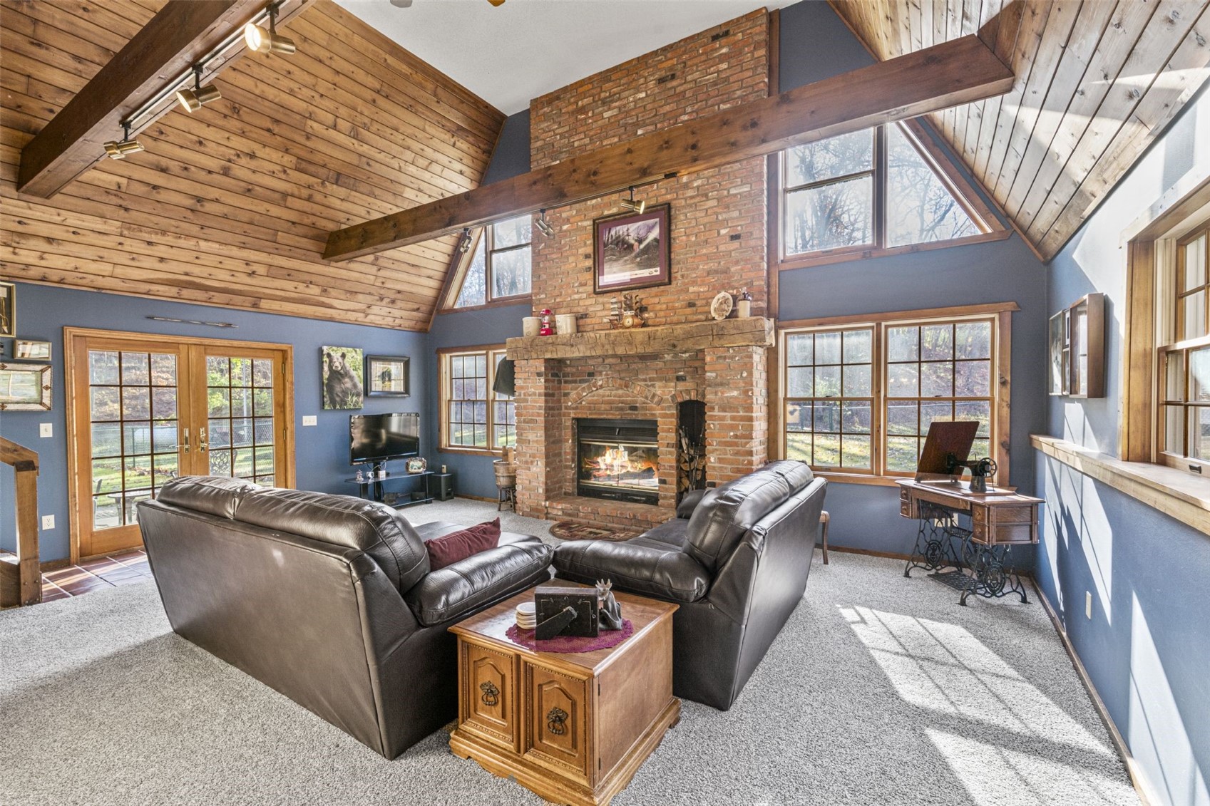 3098 Sandy Beach Road NE Solon IA 52333