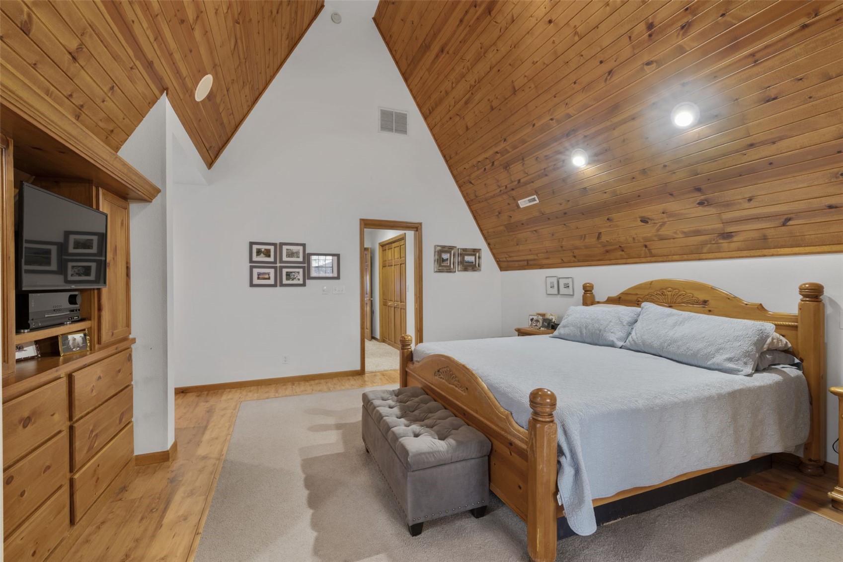 3098 Sandy Beach Road NE Solon IA 52333