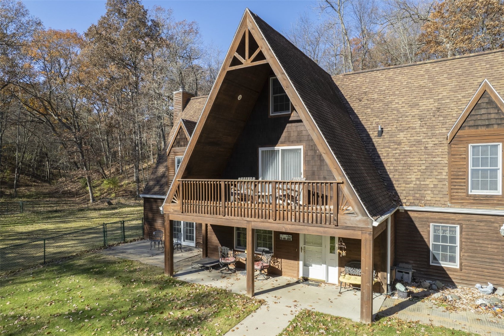 3098 Sandy Beach Road NE Solon IA 52333