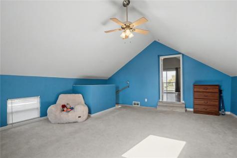 250 Vanderbilt Street Fairfax IA 52228
