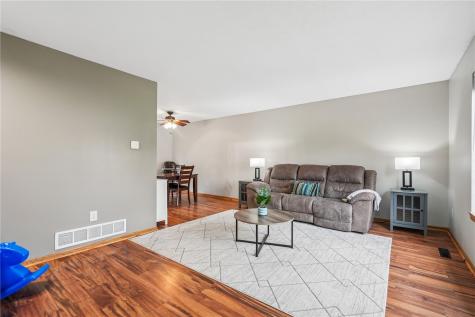 2975 Baker Street Marion IA 52302